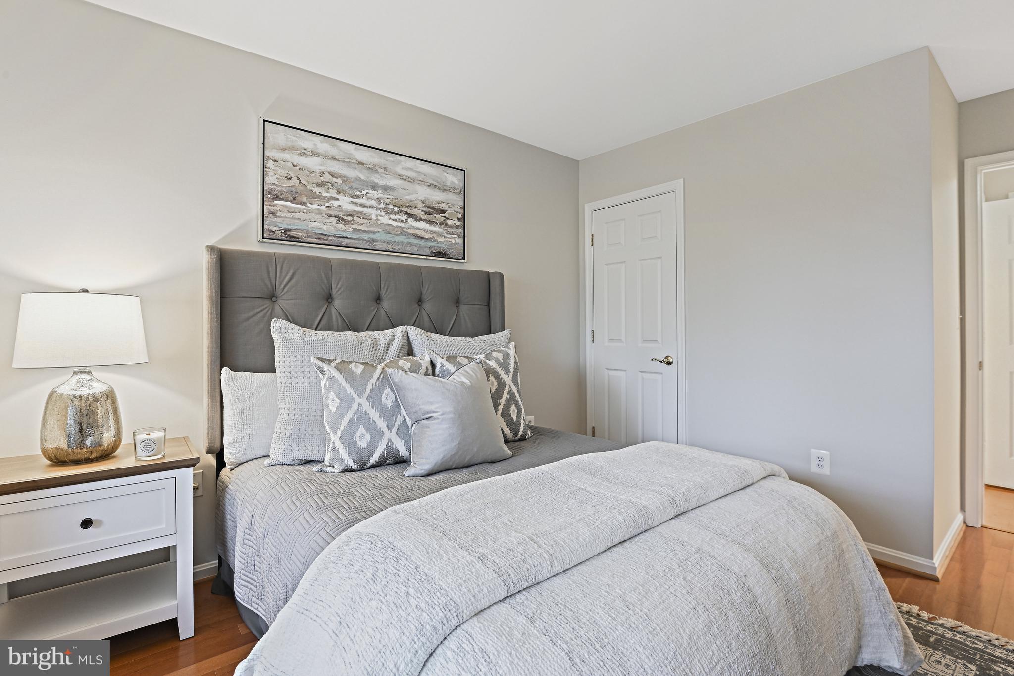 1851 Stratford Park Pl #408