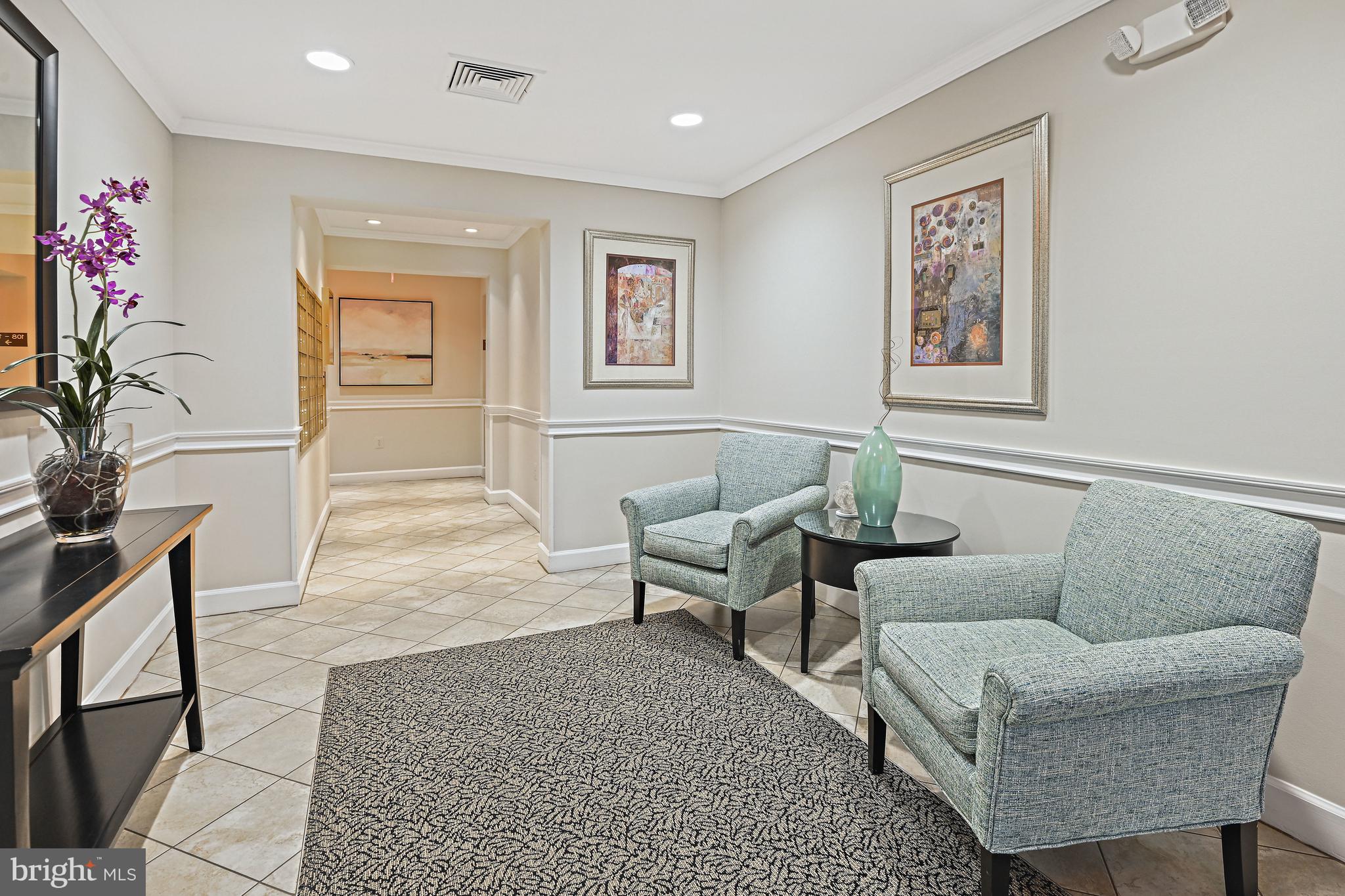 1851 Stratford Park Pl #408