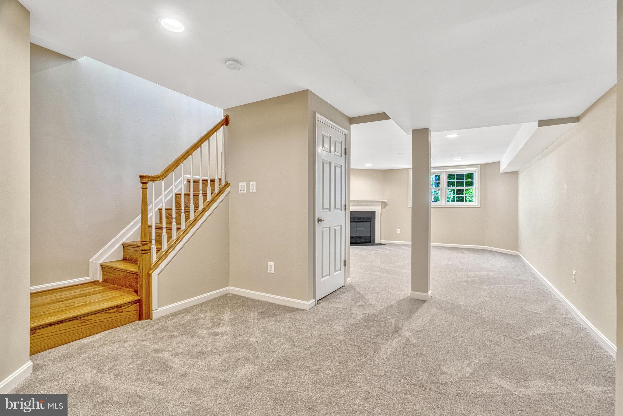 11404 Hollow Timber Way