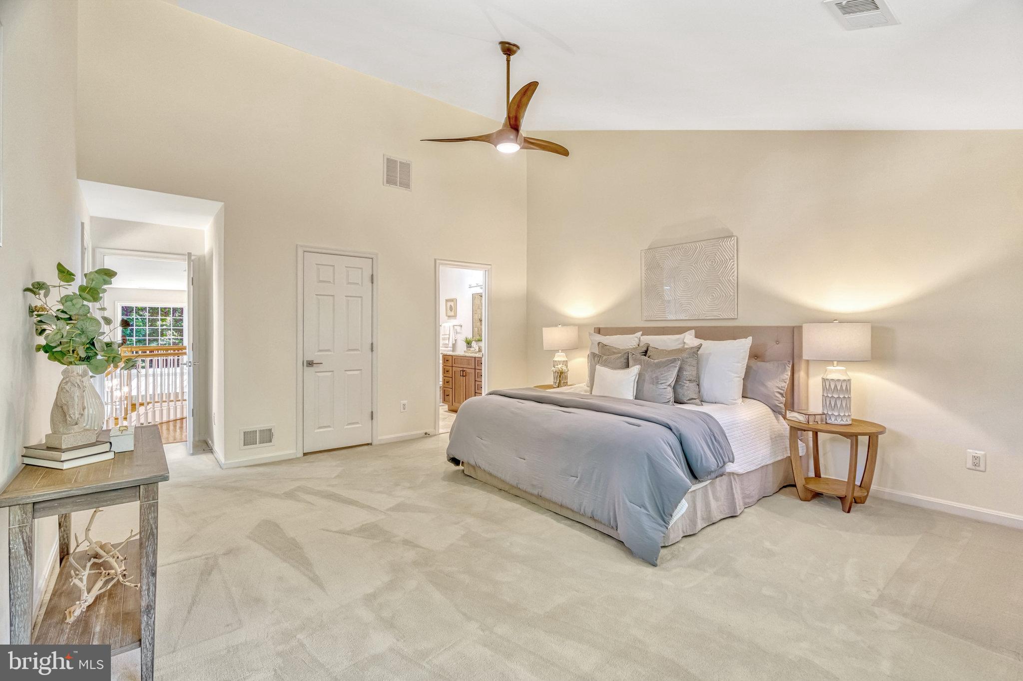 11404 Hollow Timber Way