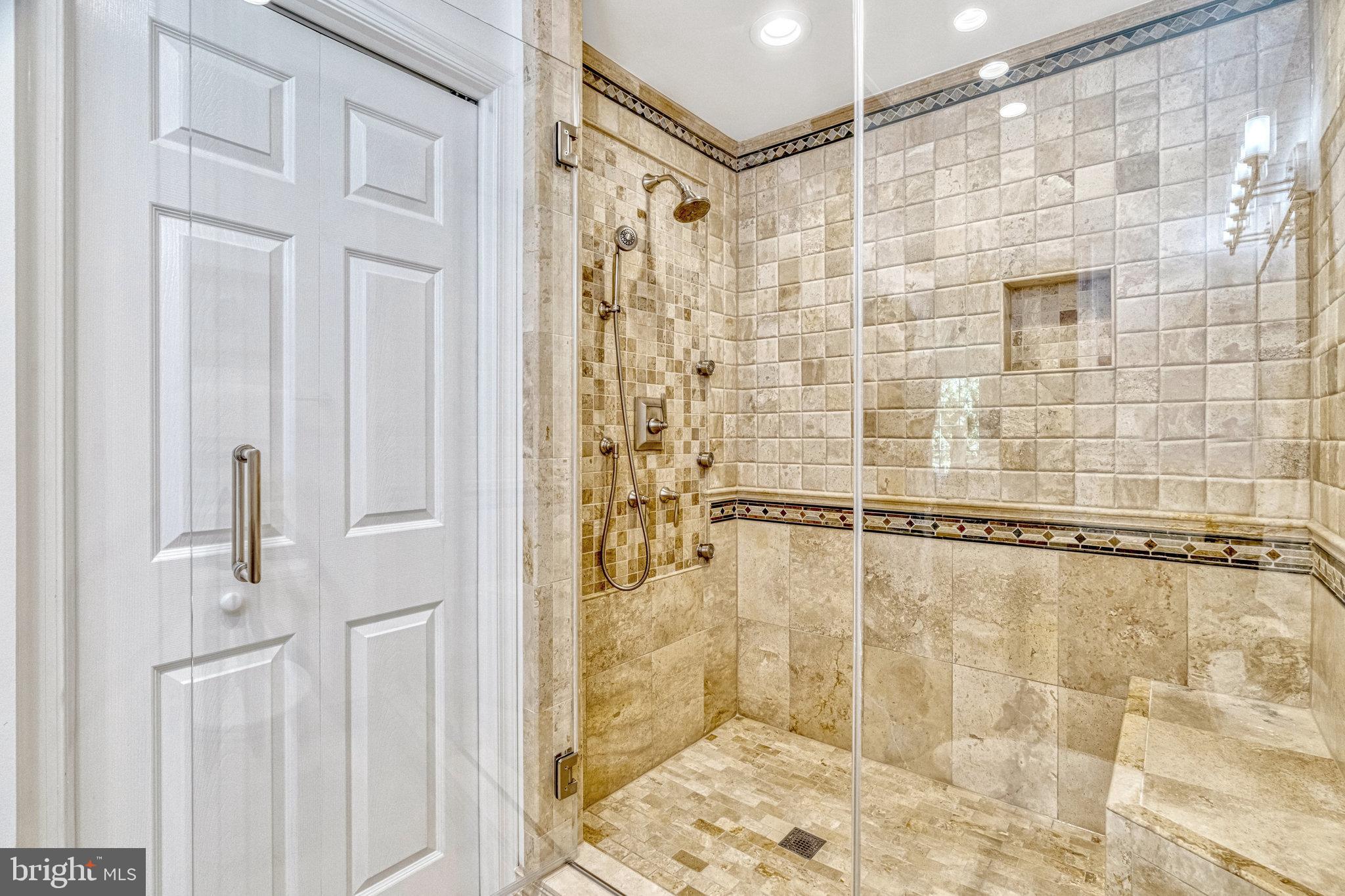 11404 Hollow Timber Way