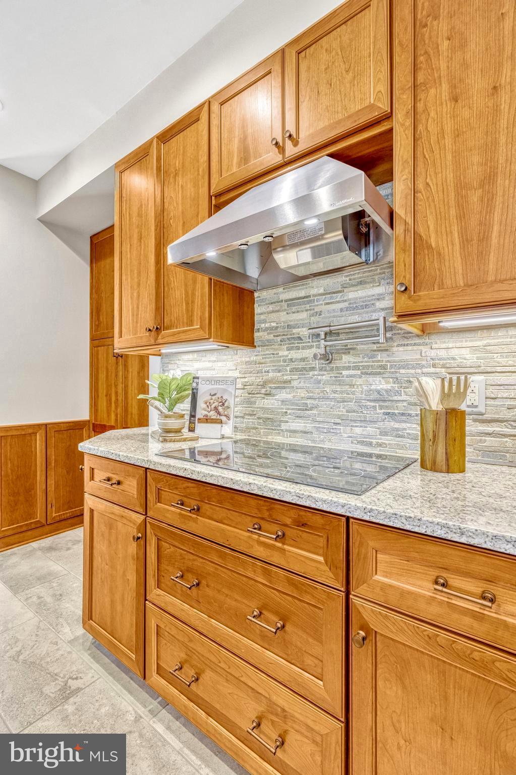 11404 Hollow Timber Way