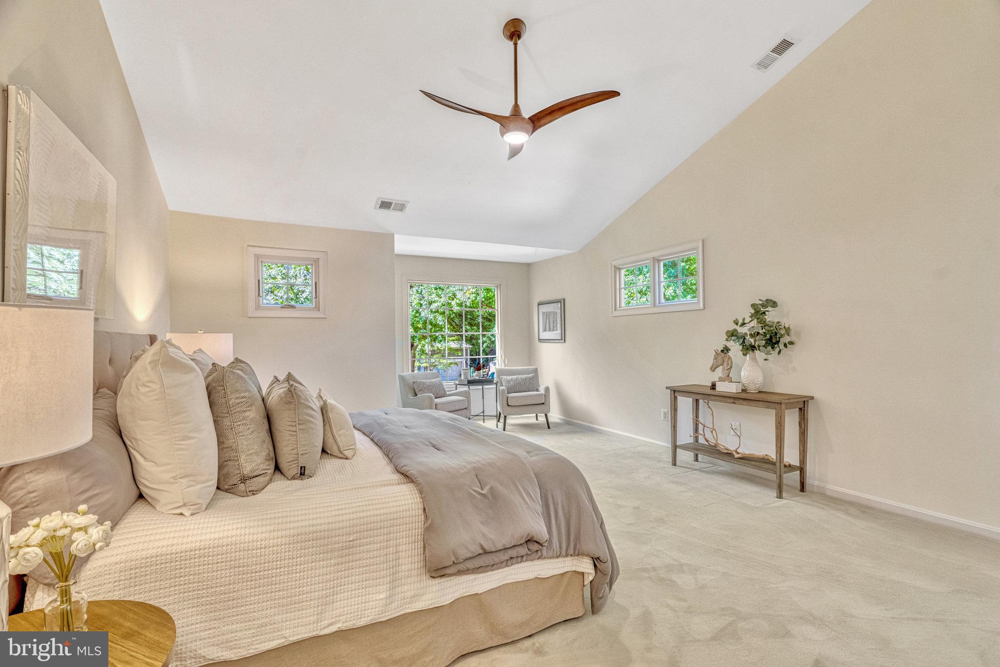 11404 Hollow Timber Way