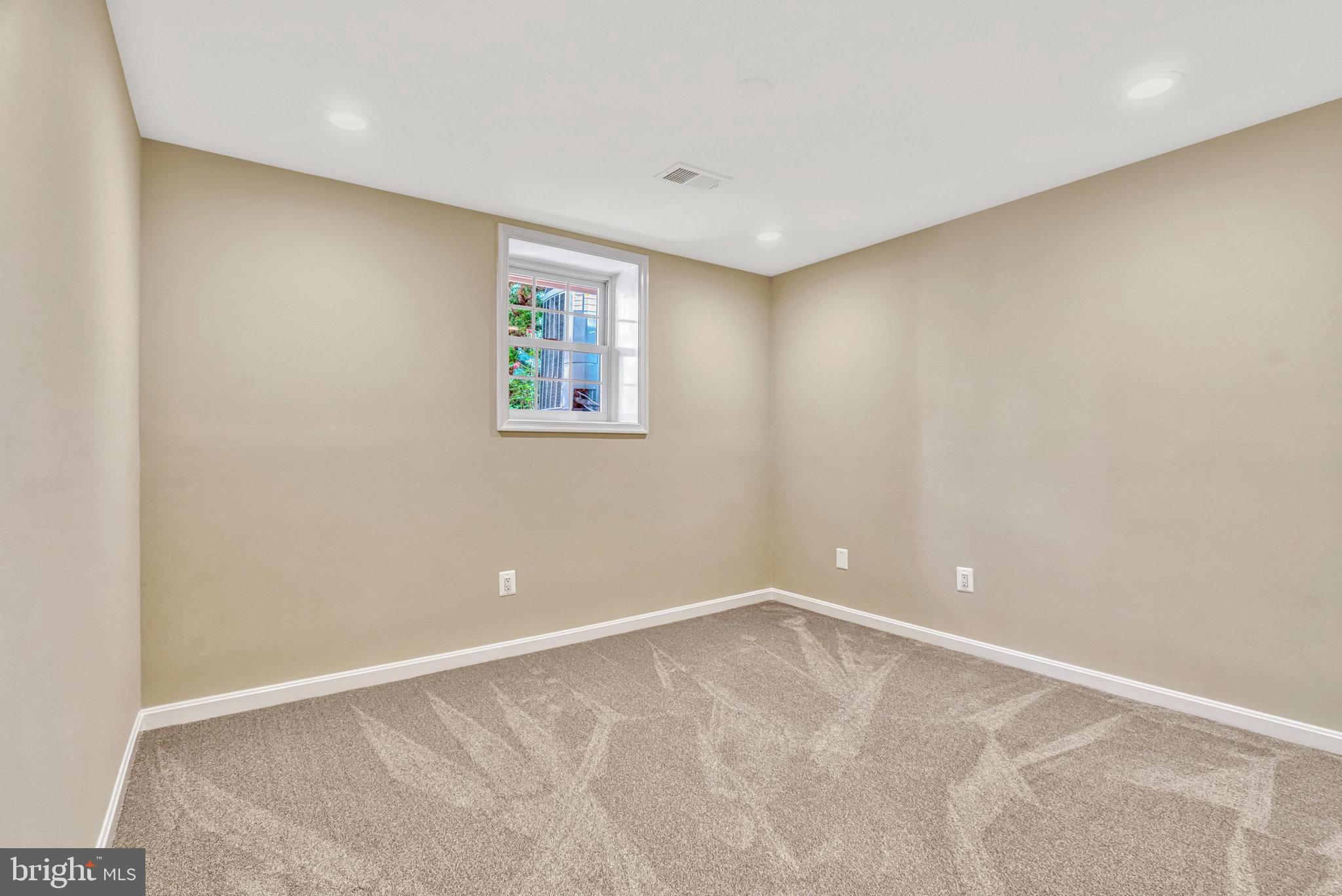 11404 Hollow Timber Way