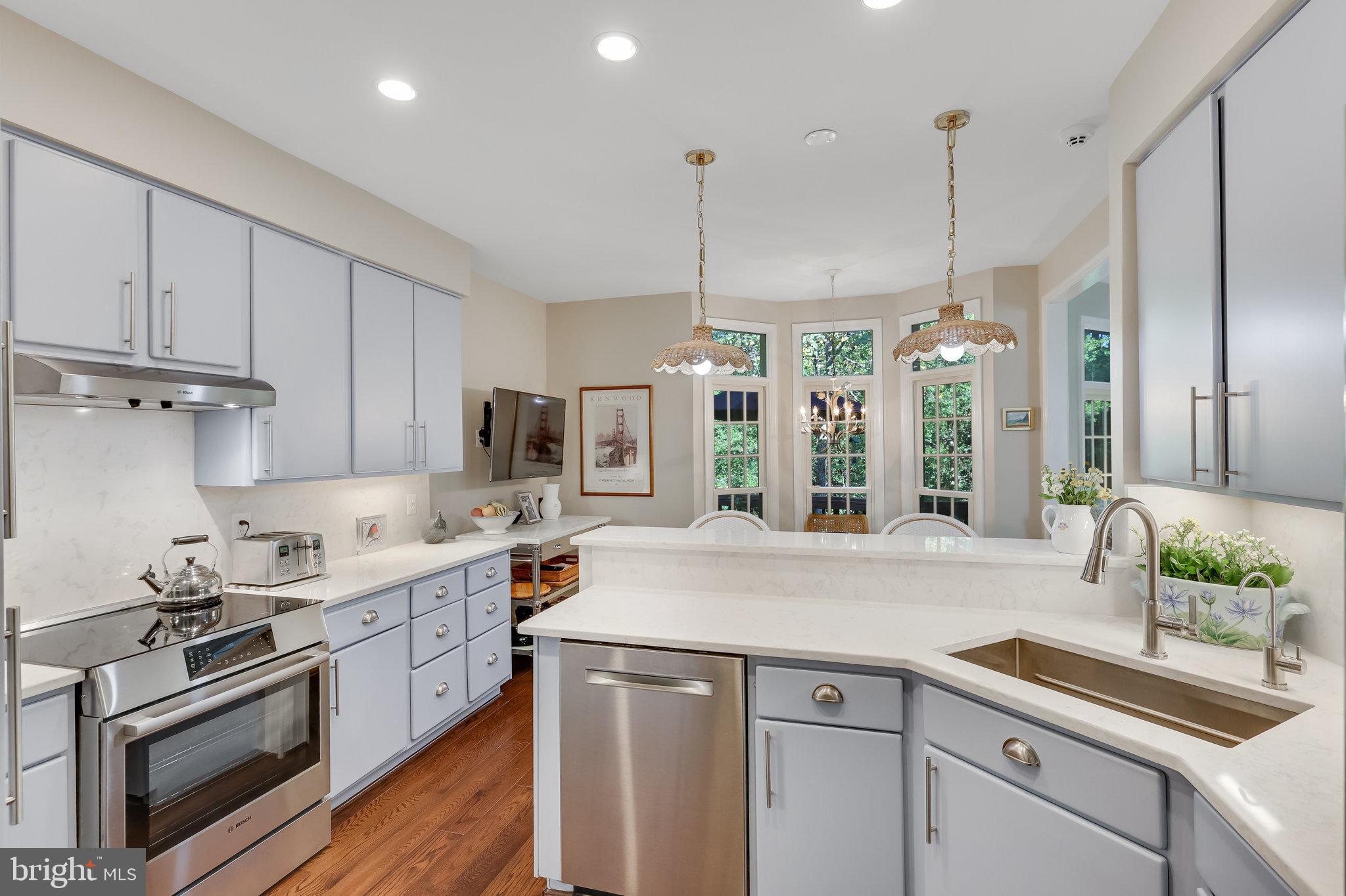 11410 Hollow Timber Way