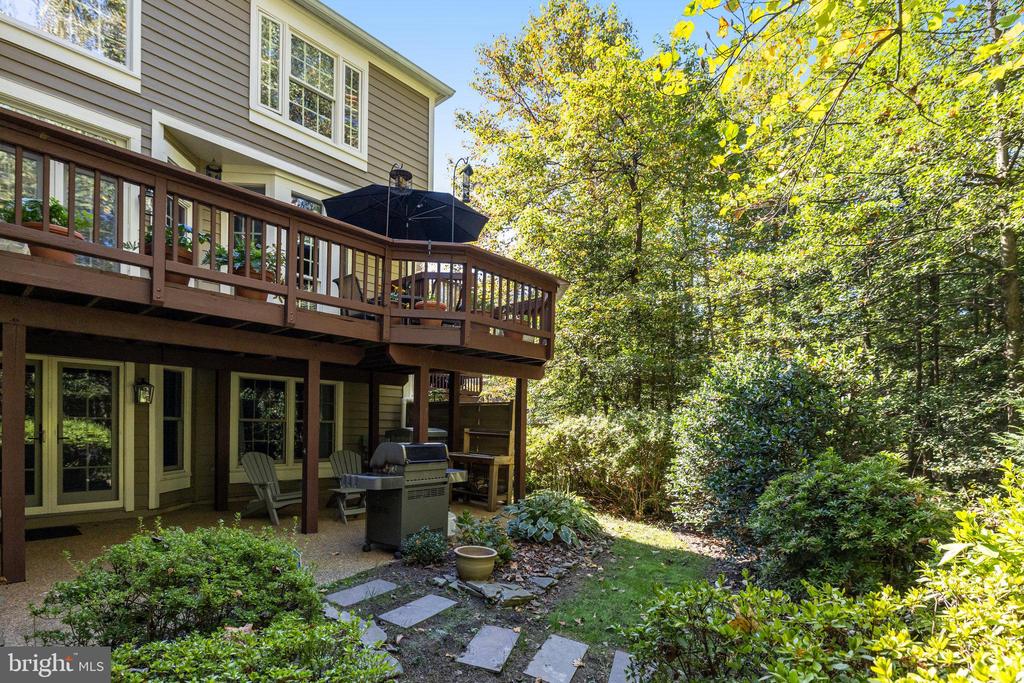 11410 Hollow Timber Way