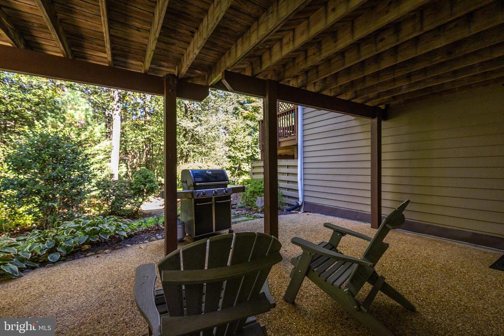 11410 Hollow Timber Way