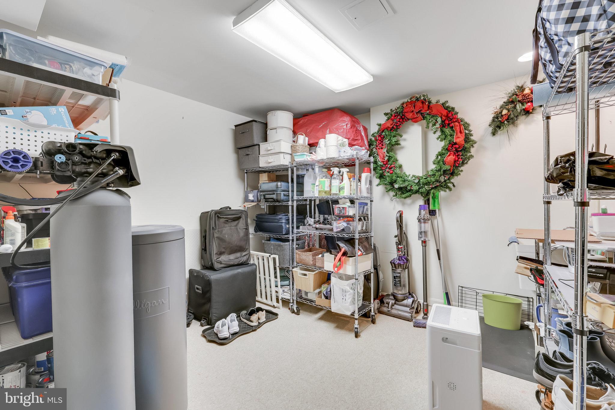 11410 Hollow Timber Way