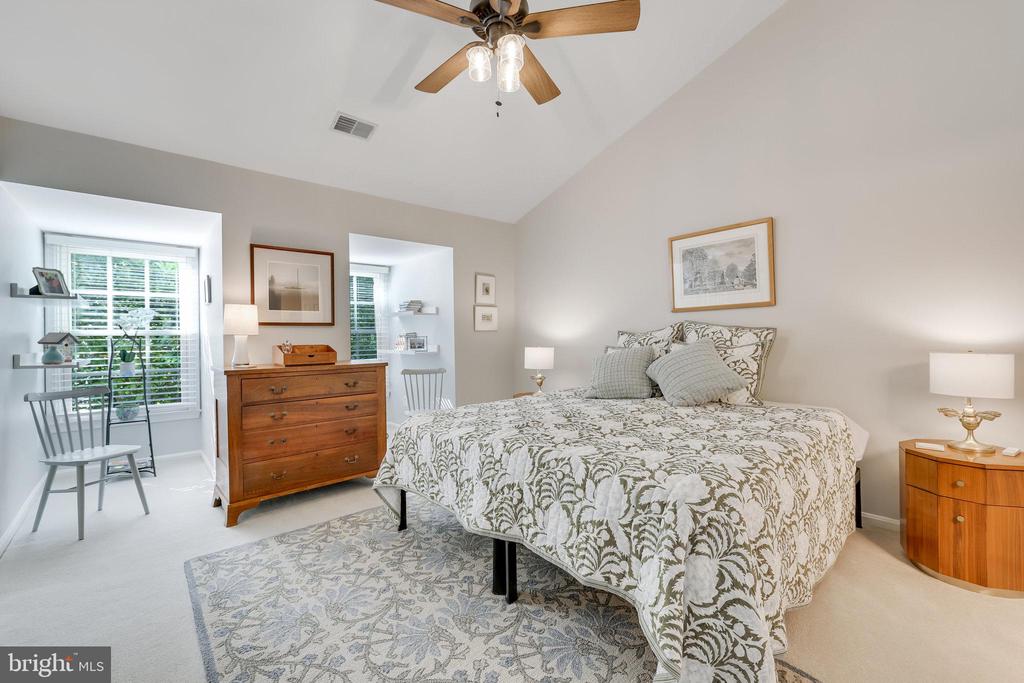 11410 Hollow Timber Way