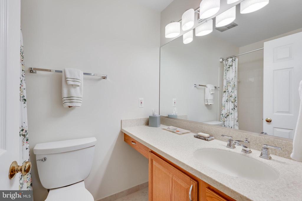 11410 Hollow Timber Way