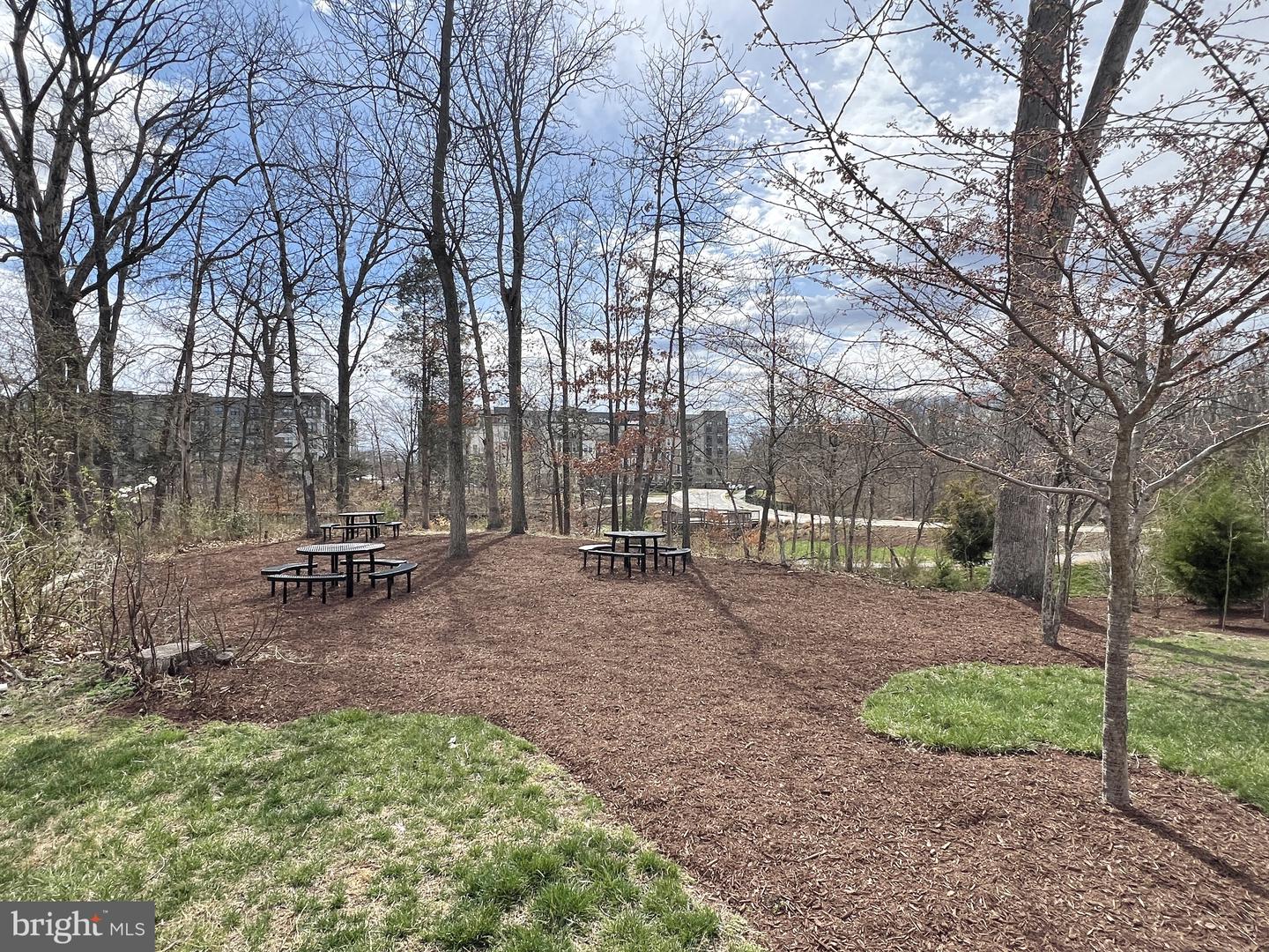 4836 Garden View Ln