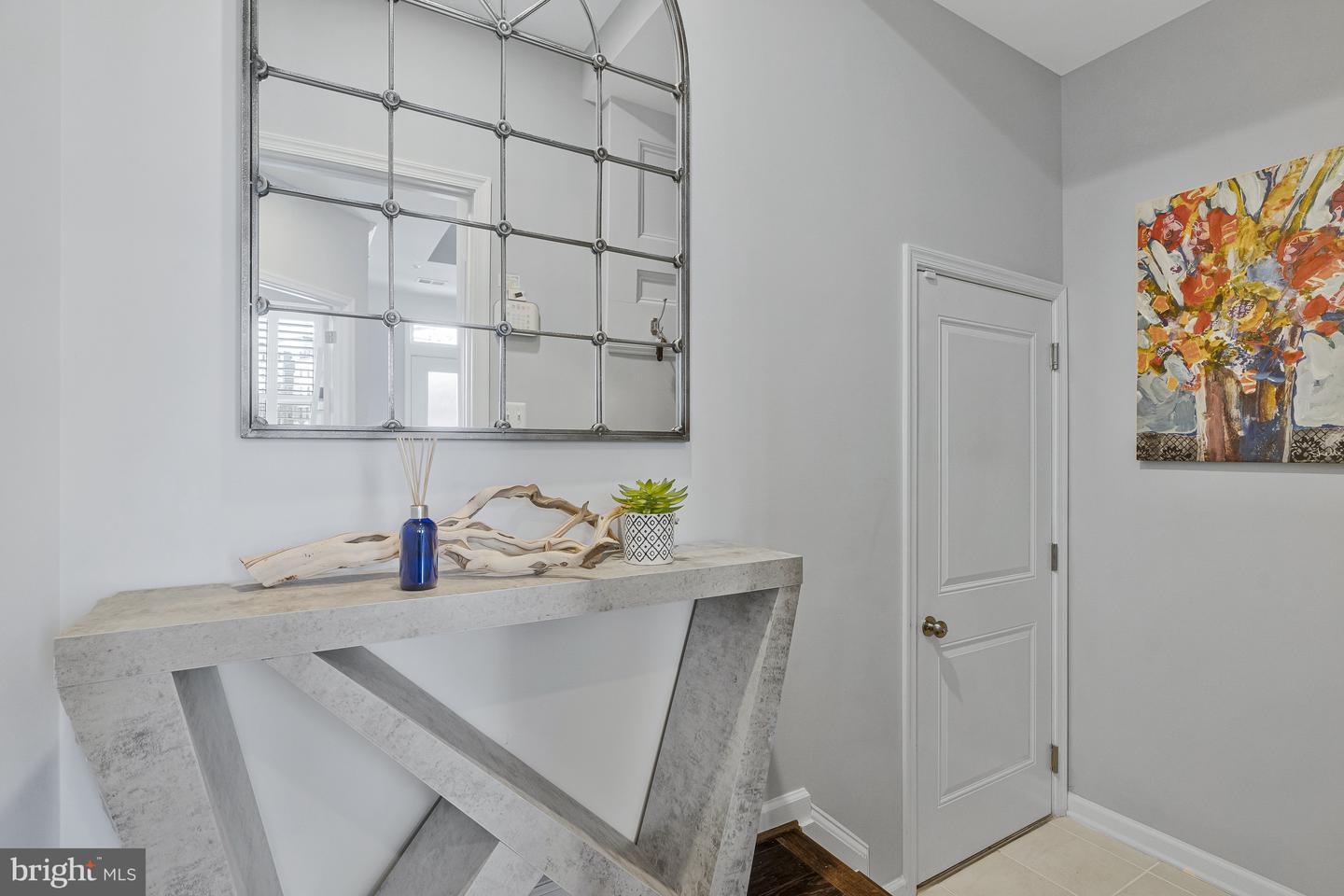 4836 Garden View Ln