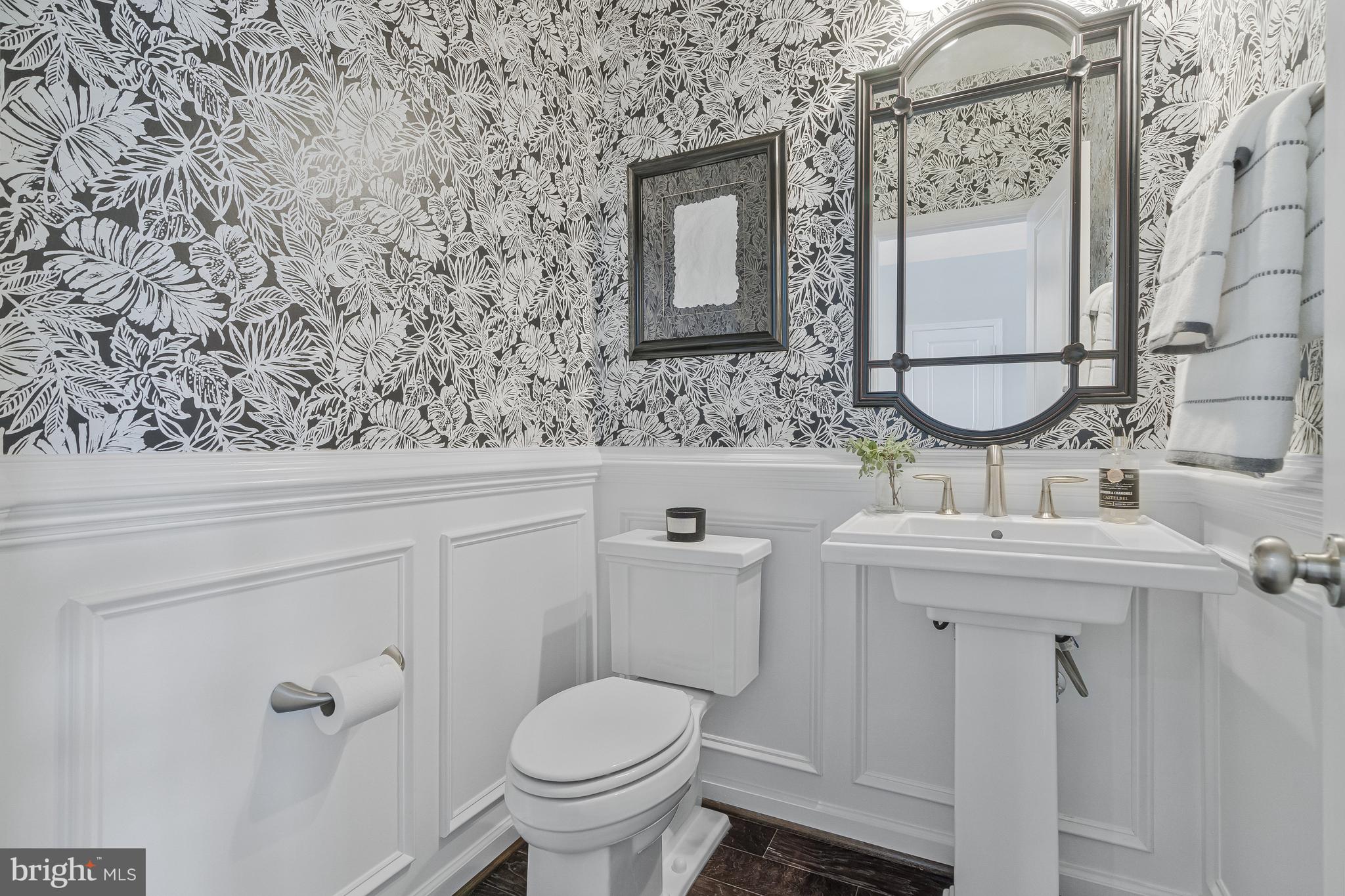 4836 Garden View Ln