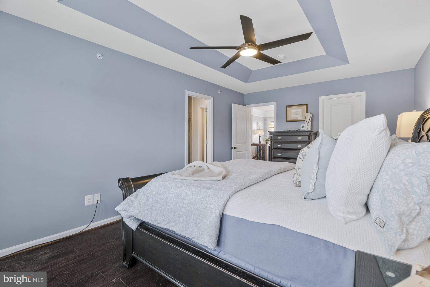 4836 Garden View Ln