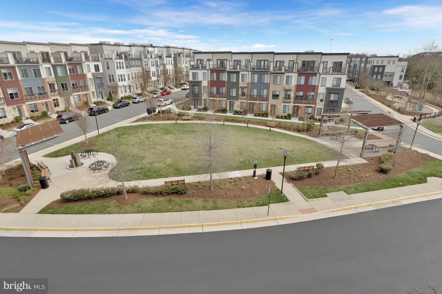 4836 Garden View Ln