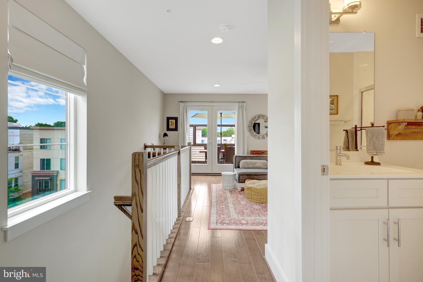 4819 Garden View Ln
