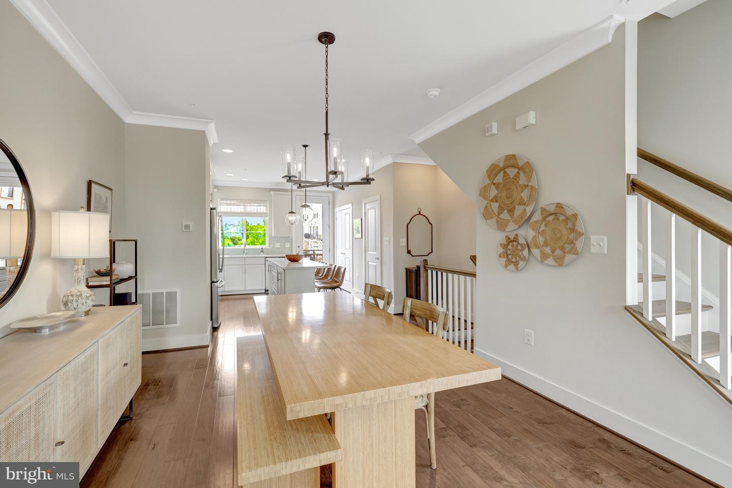 4819 Garden View Ln