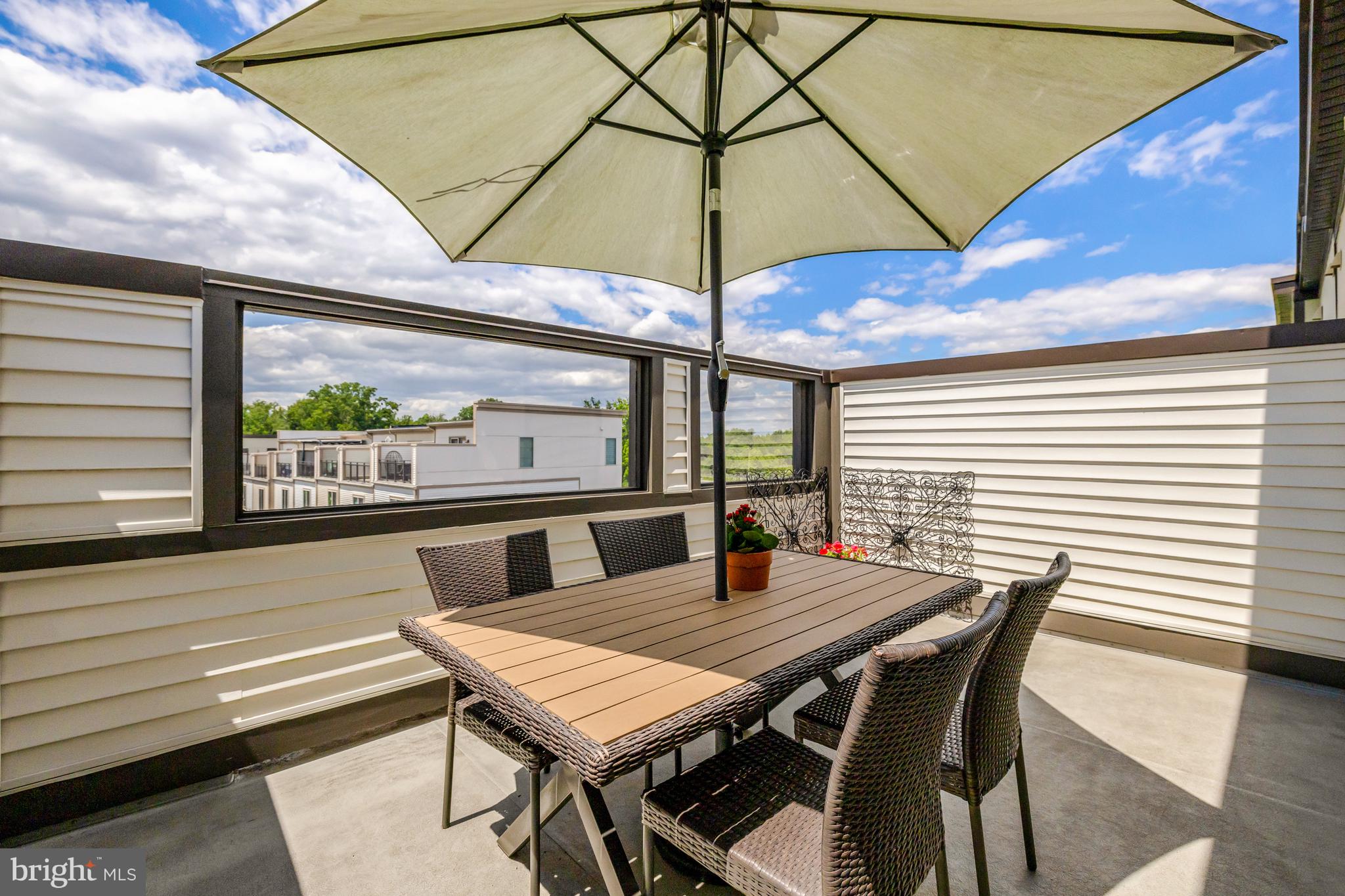 4819 Garden View Ln