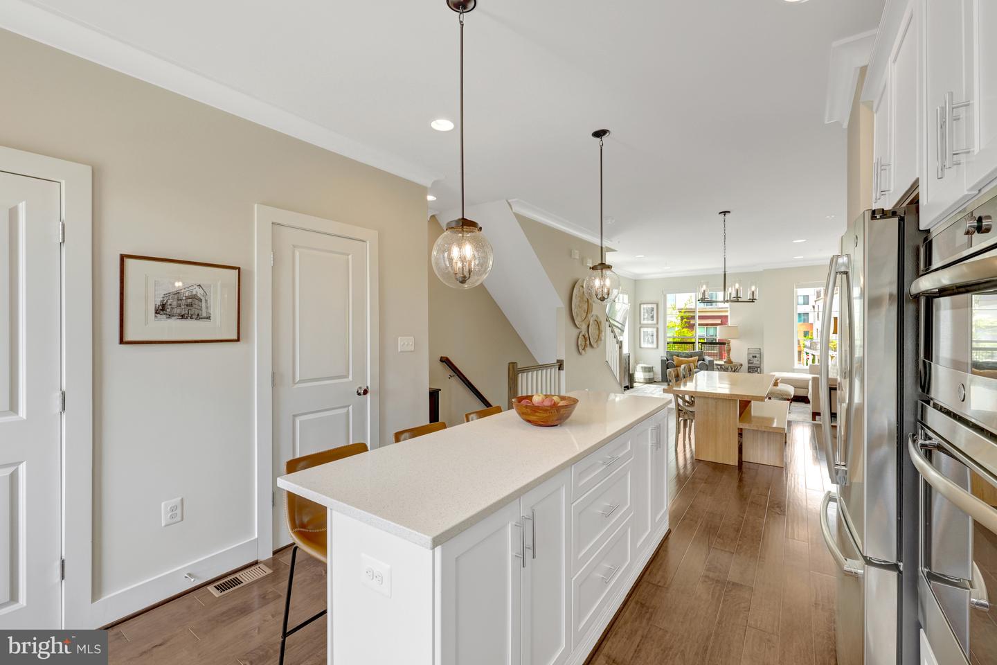 4819 Garden View Ln