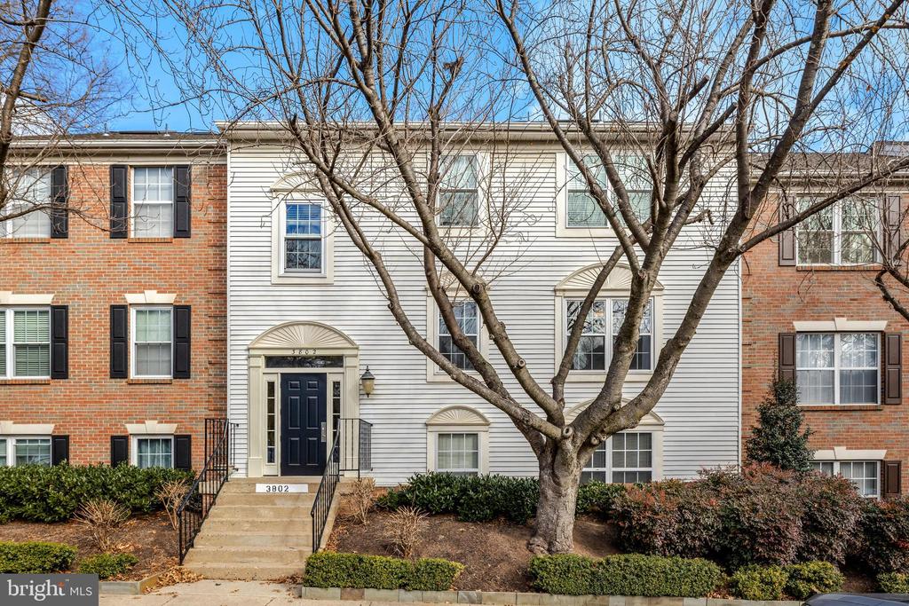 3802 GREEN RIDGE COURT 202