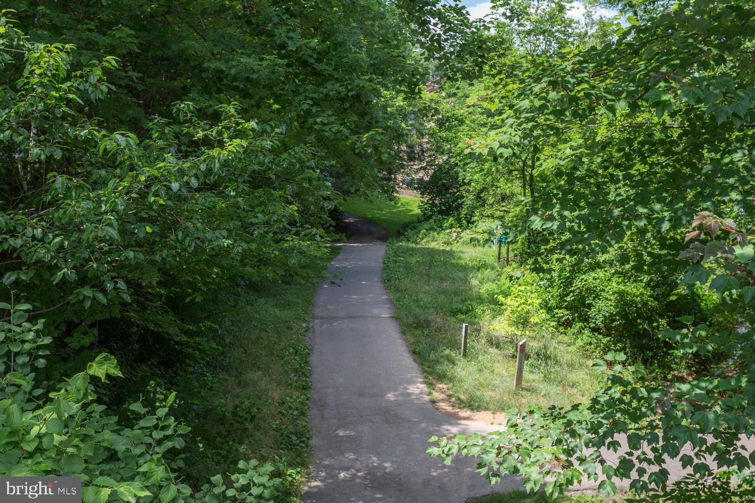 1951 SAGEWOOD LANE 619