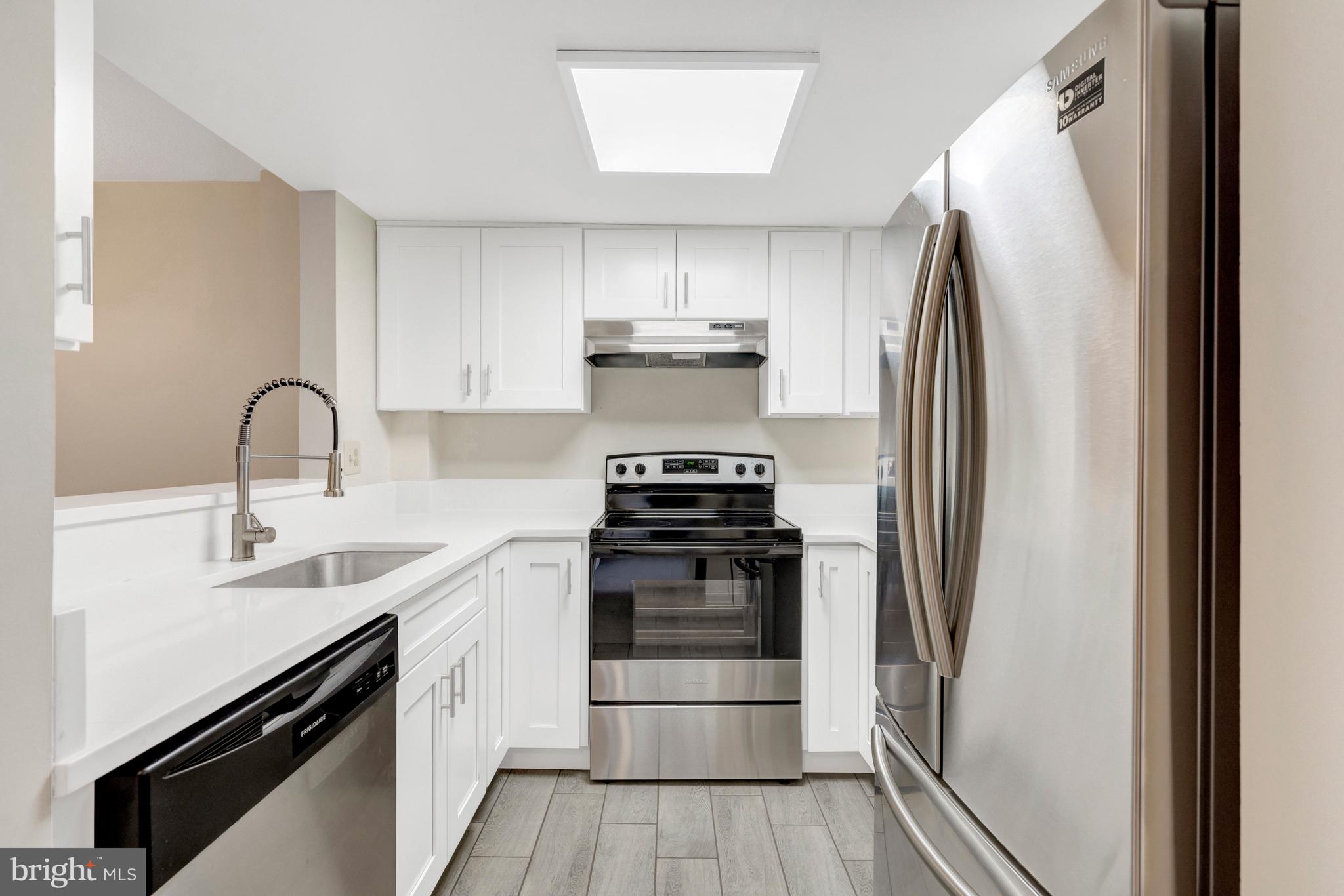 1951 SAGEWOOD LANE 619