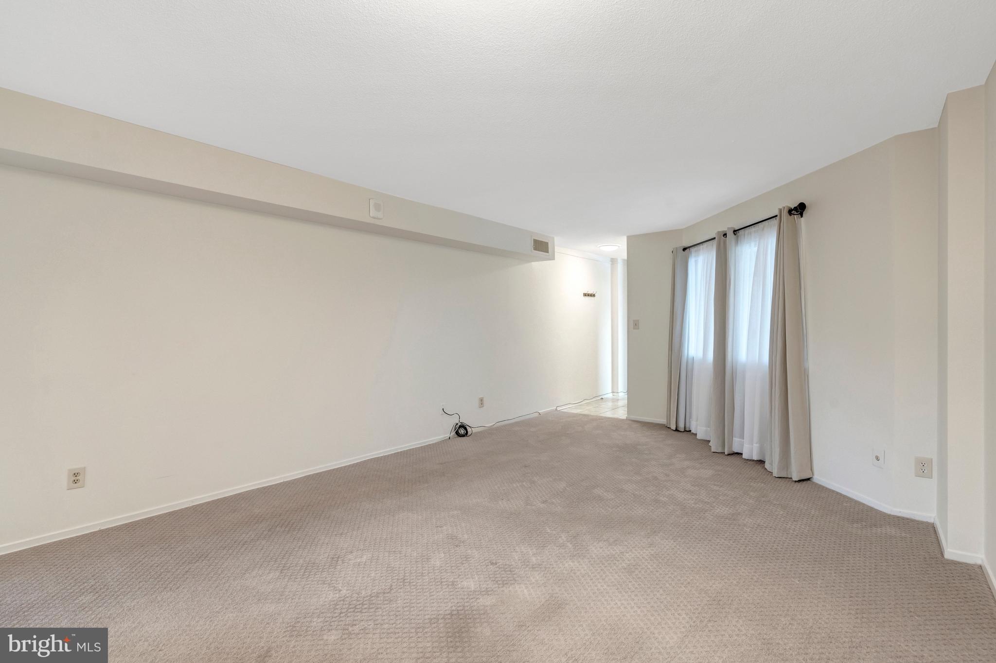 1951 SAGEWOOD LANE 619