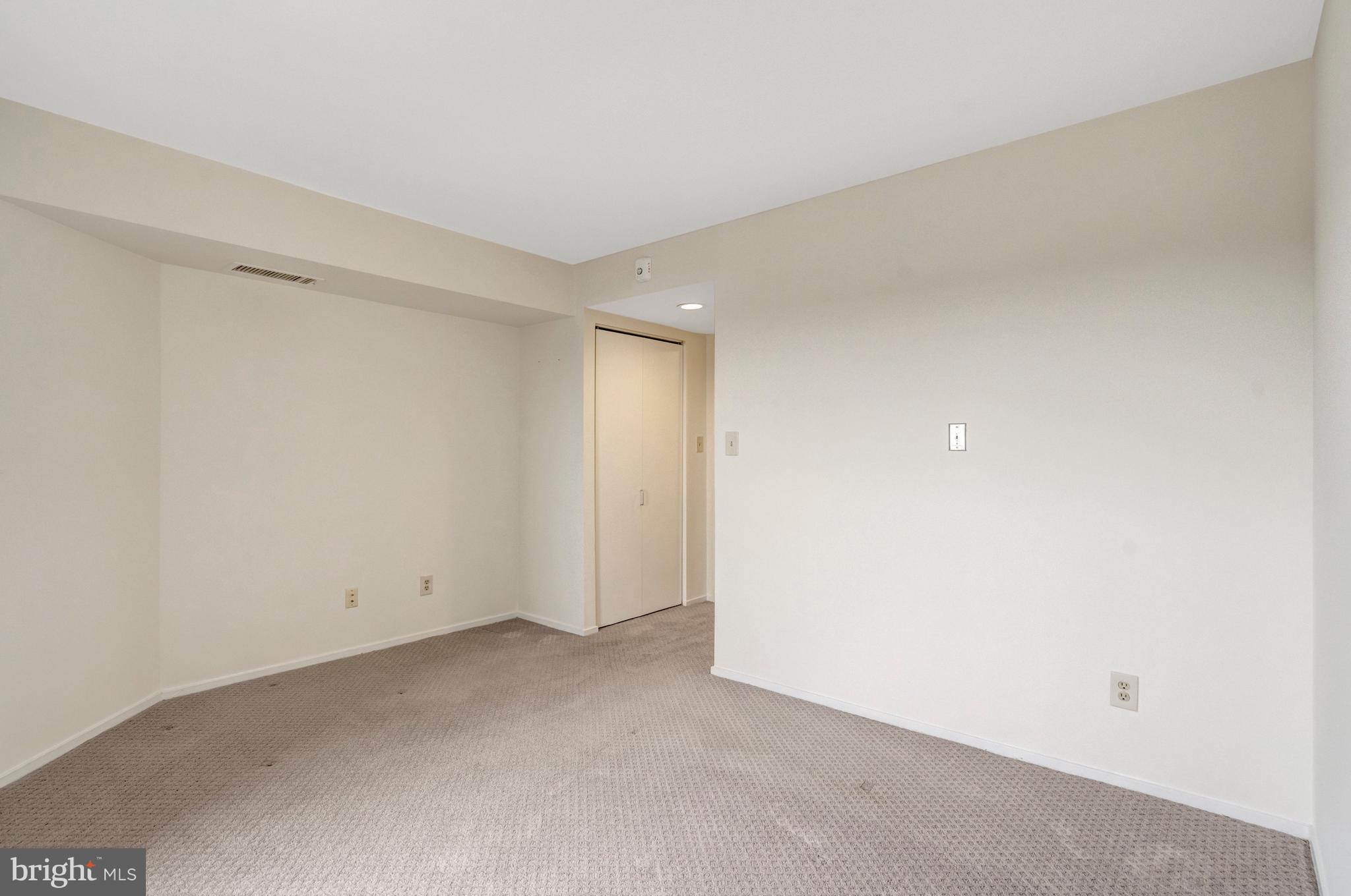 1951 SAGEWOOD LANE 619