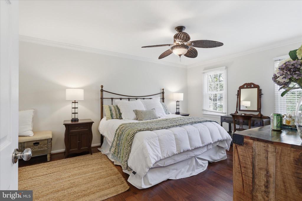 1919 BATTEN HOLLOW