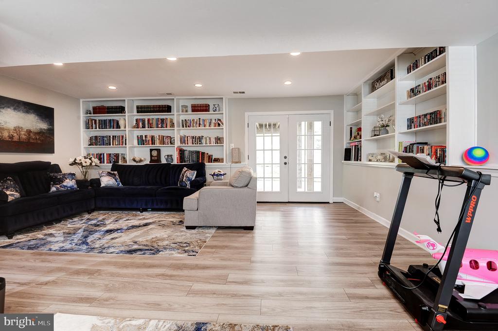 12609 ETRUSCAN DRIVE