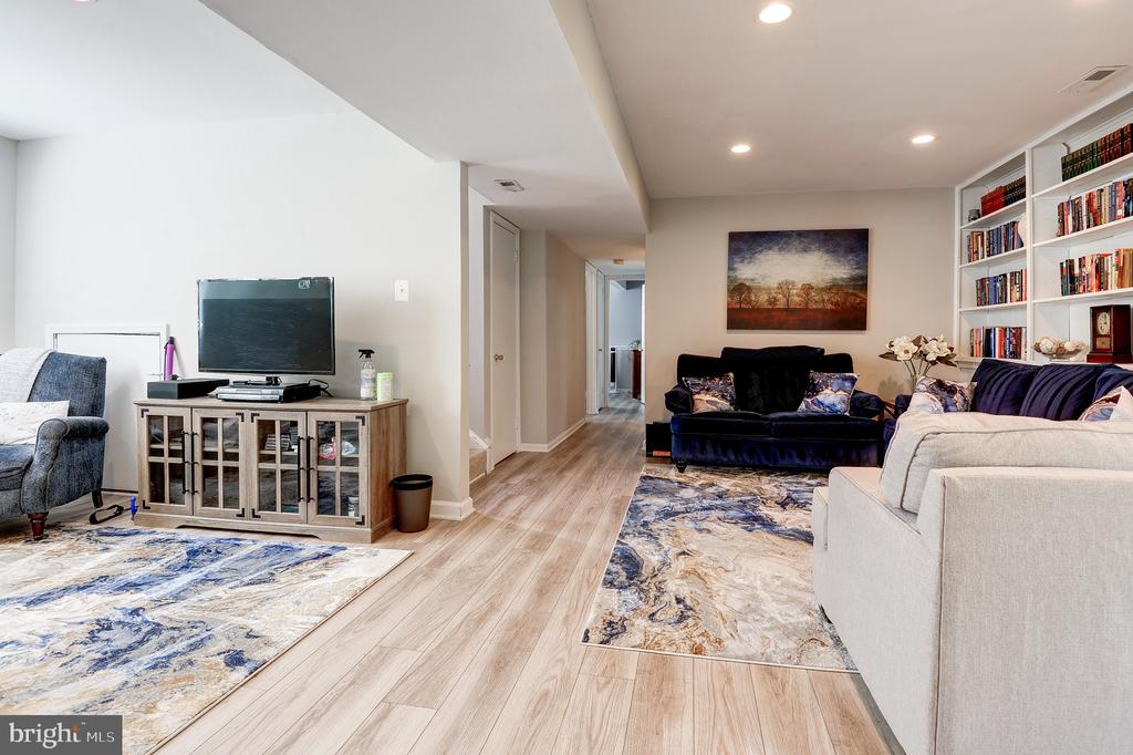12609 ETRUSCAN DRIVE