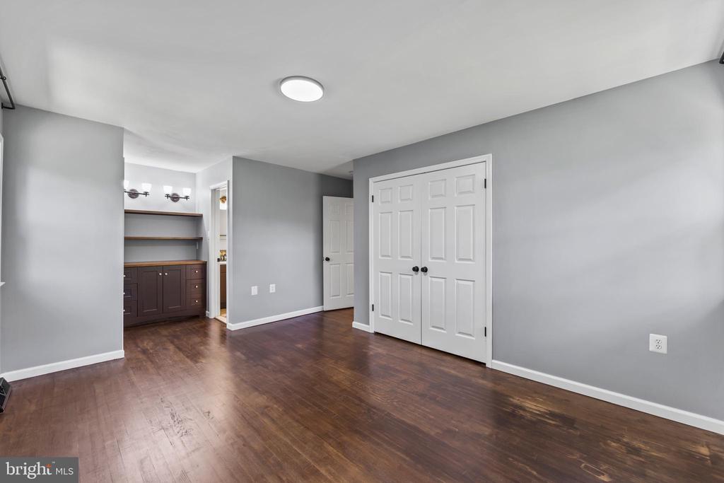 11019 RING ROAD