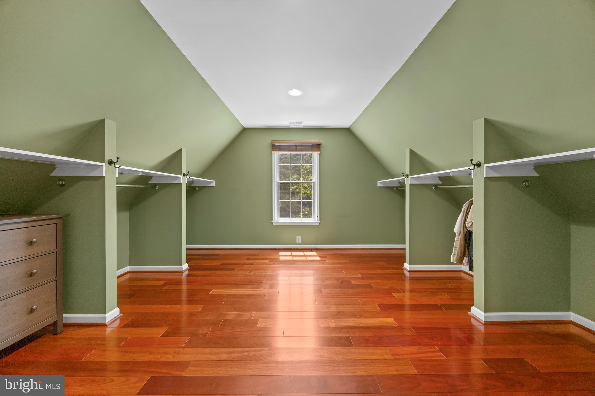 11019 RING ROAD