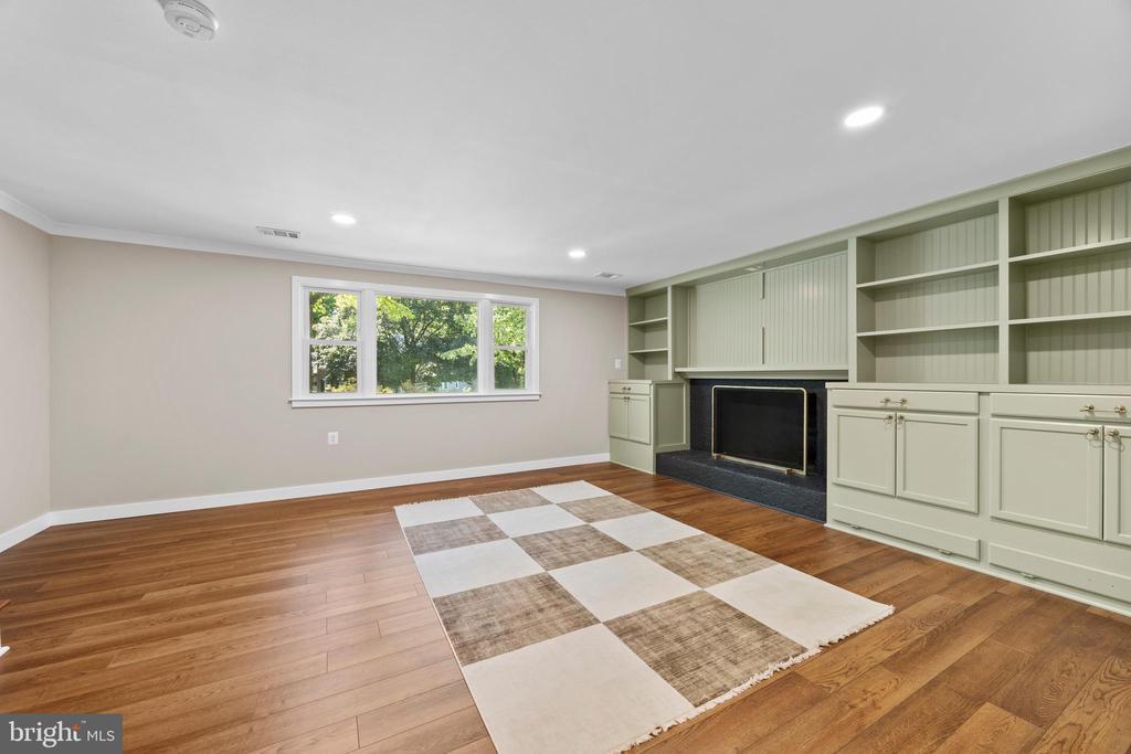 11019 RING ROAD