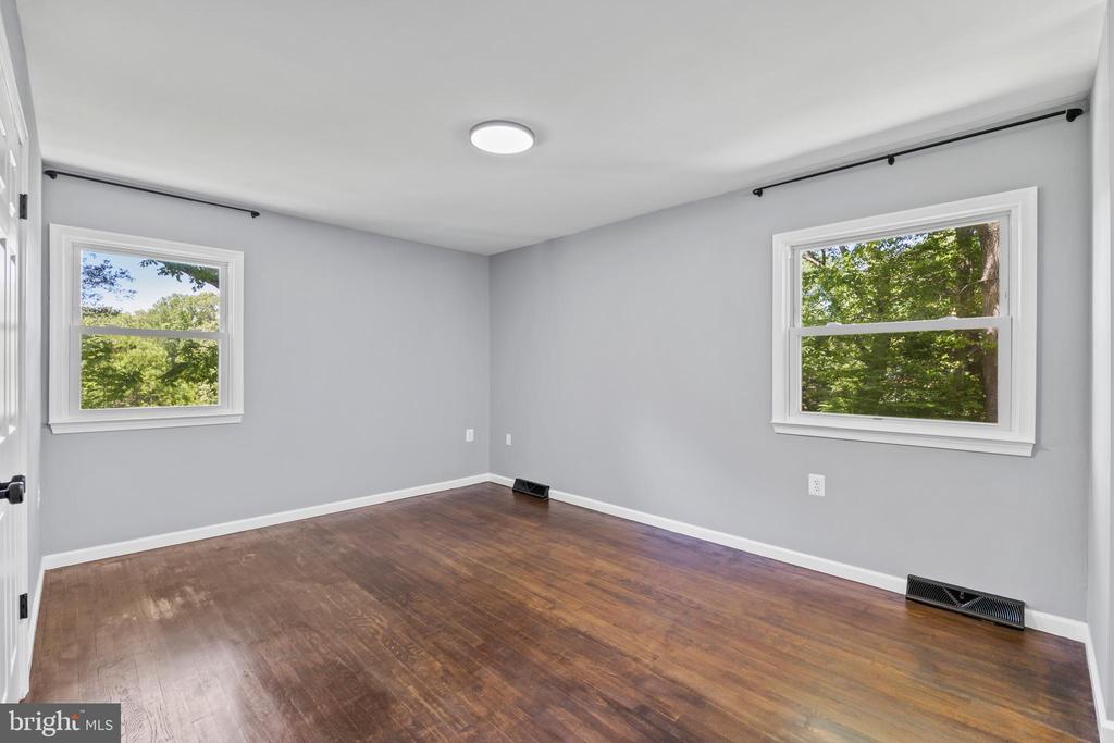 11019 RING ROAD