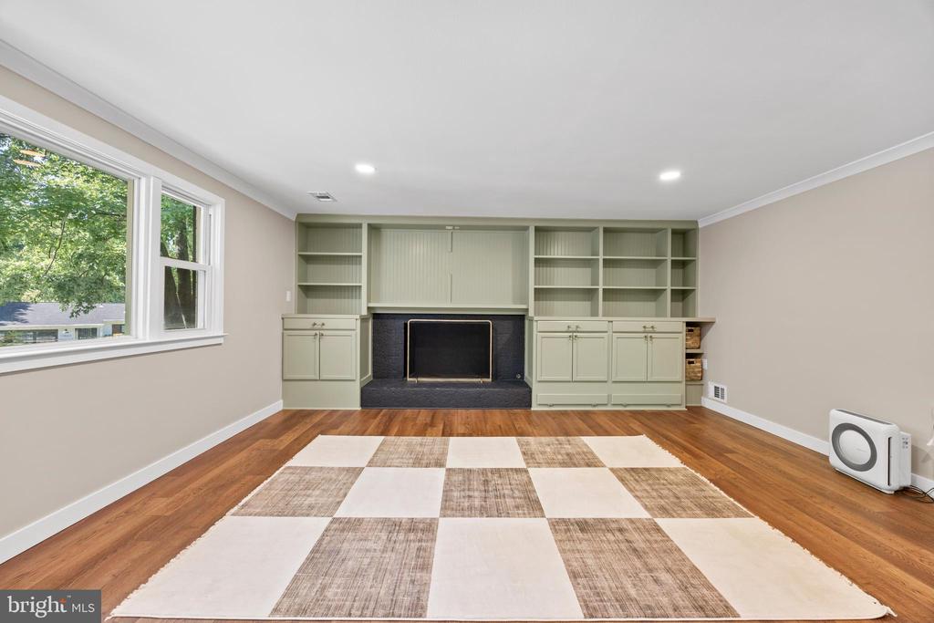 11019 RING ROAD