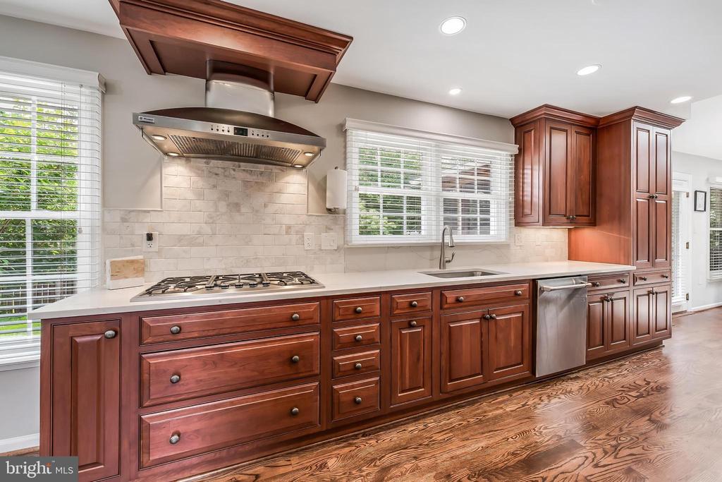 13387 GLEN TAYLOR LANE