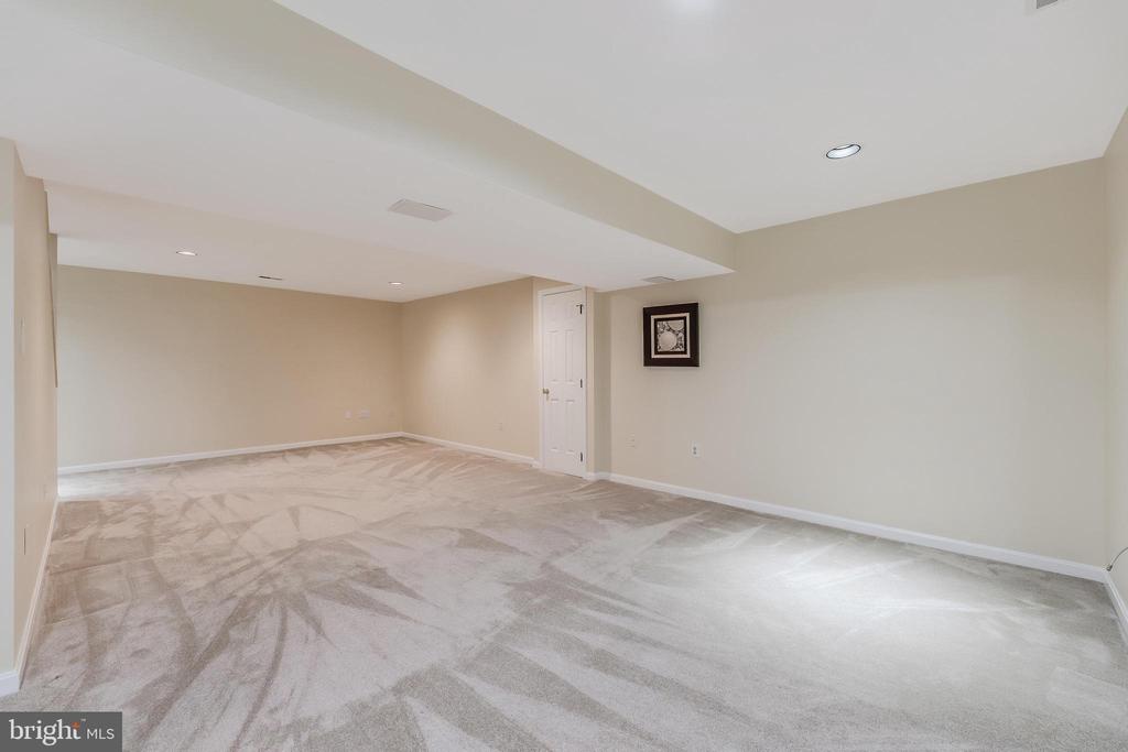 13387 GLEN TAYLOR LANE