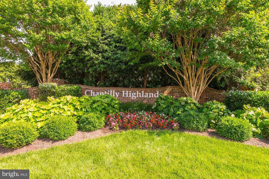 13387 GLEN TAYLOR LANE