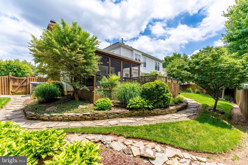 13387 GLEN TAYLOR LANE