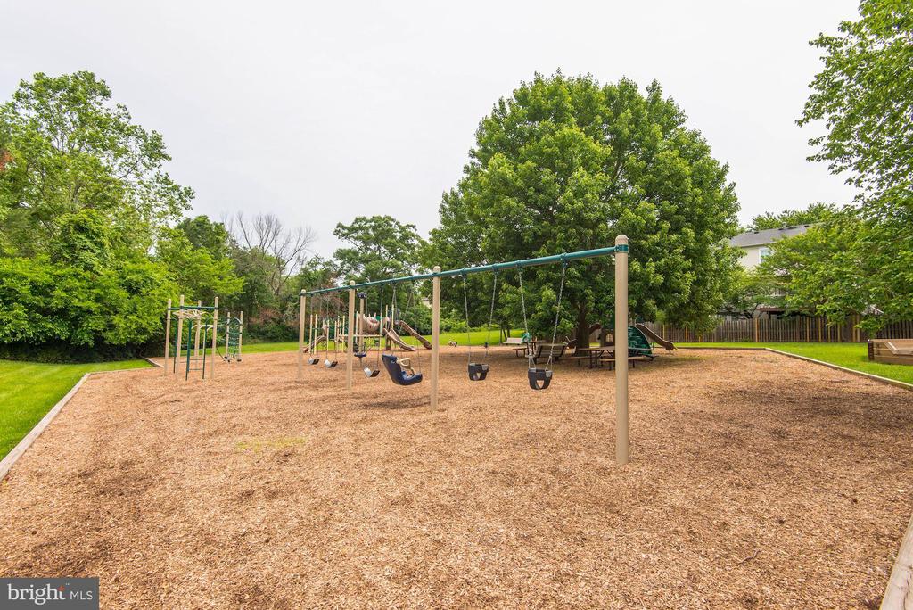 13387 GLEN TAYLOR LANE