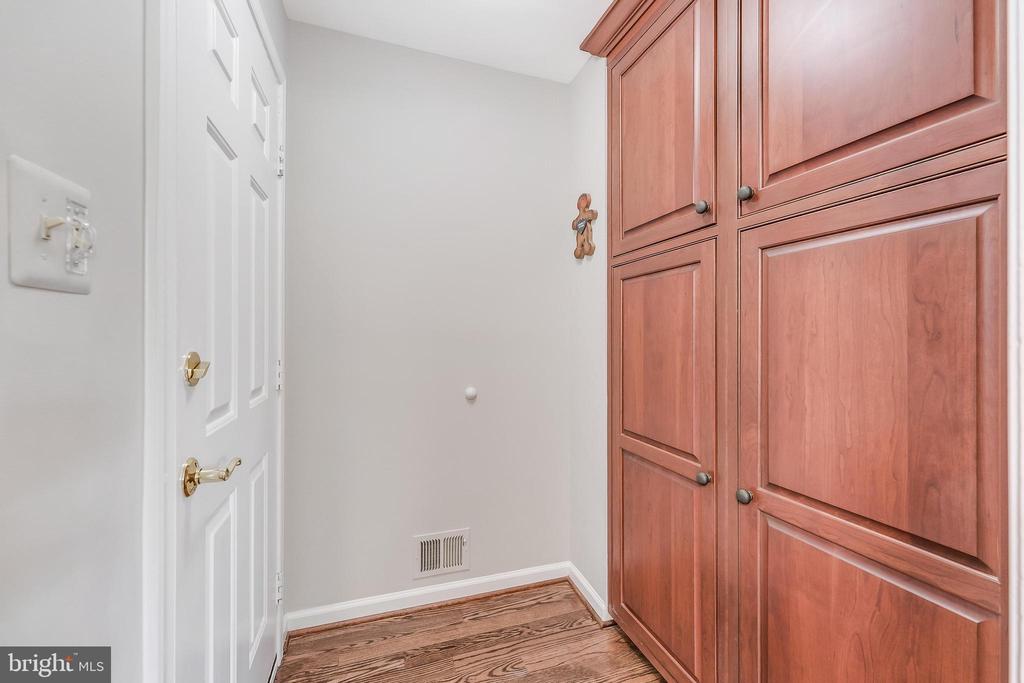 13387 GLEN TAYLOR LANE