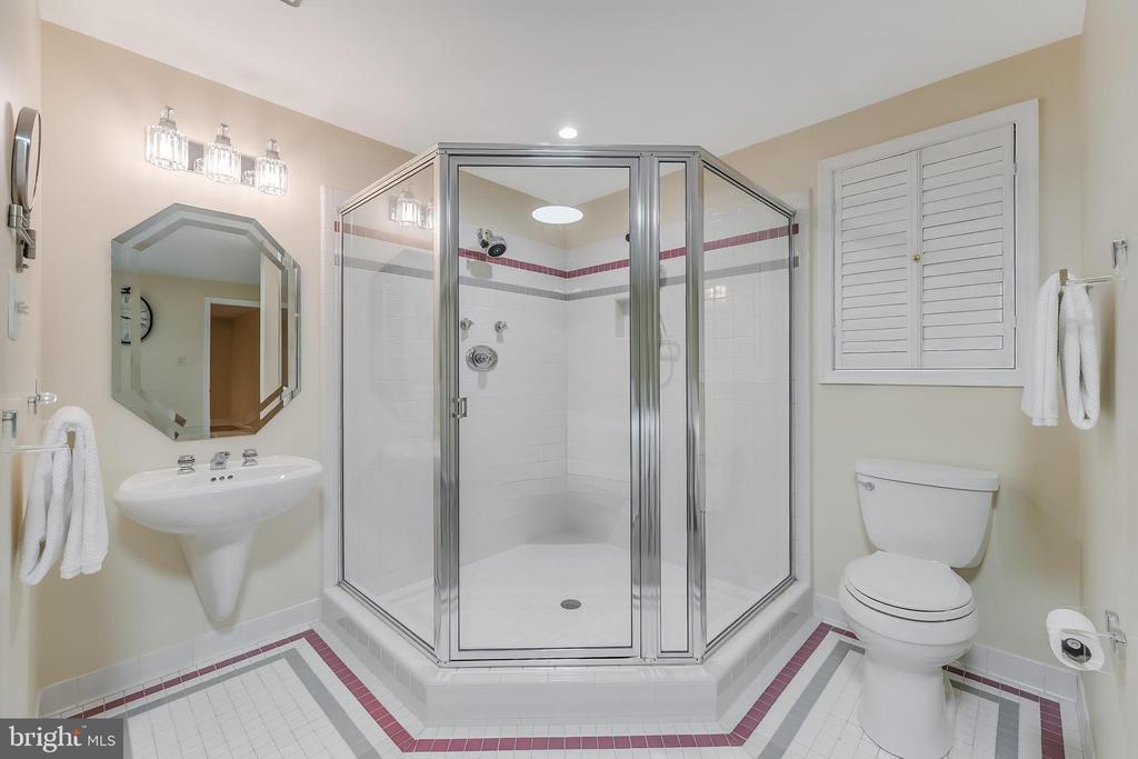 13387 GLEN TAYLOR LANE