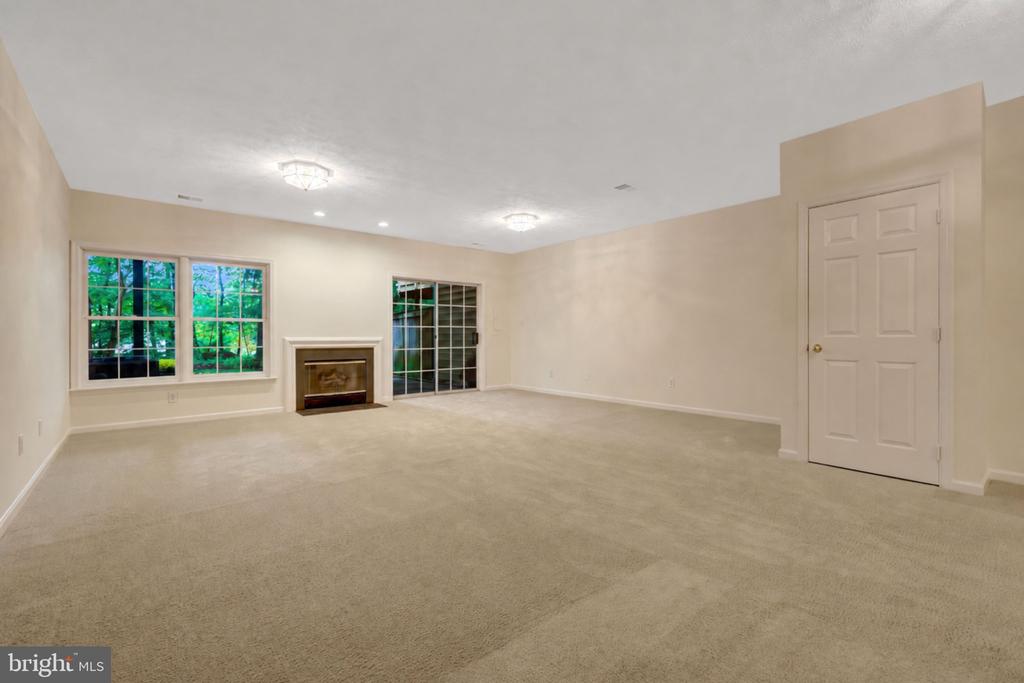 1258 WOODBROOK COURT