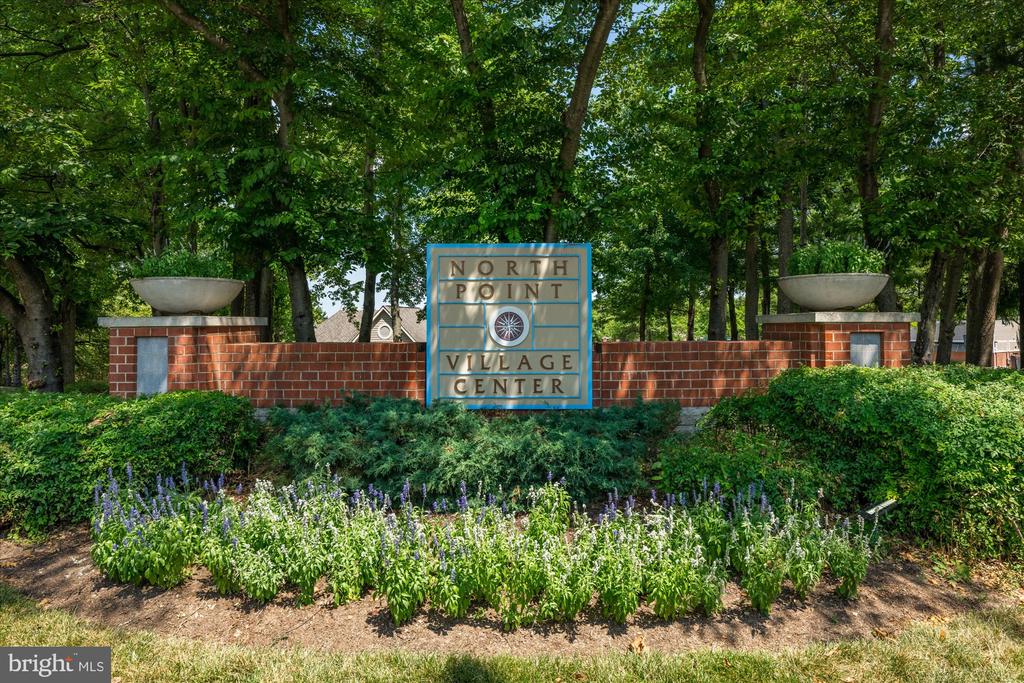 1258 WOODBROOK COURT