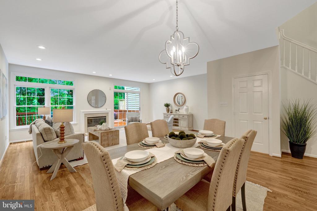 1258 WOODBROOK COURT