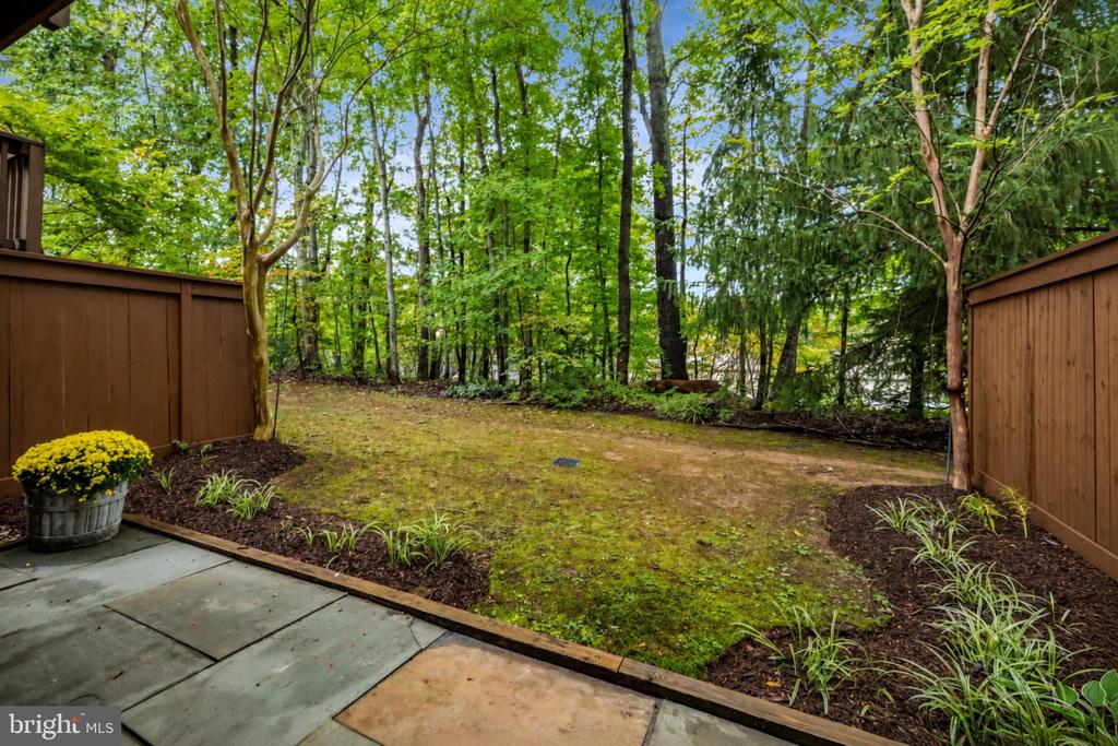 1258 WOODBROOK COURT