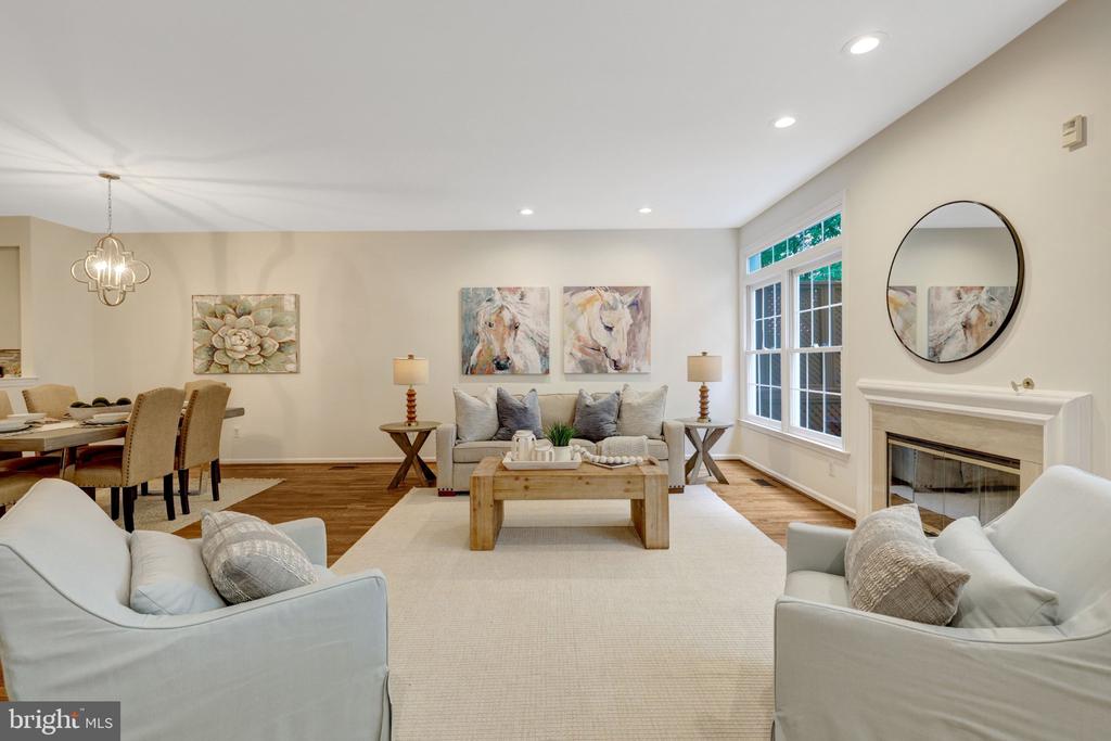 1258 WOODBROOK COURT