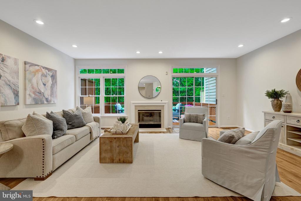 1258 WOODBROOK COURT