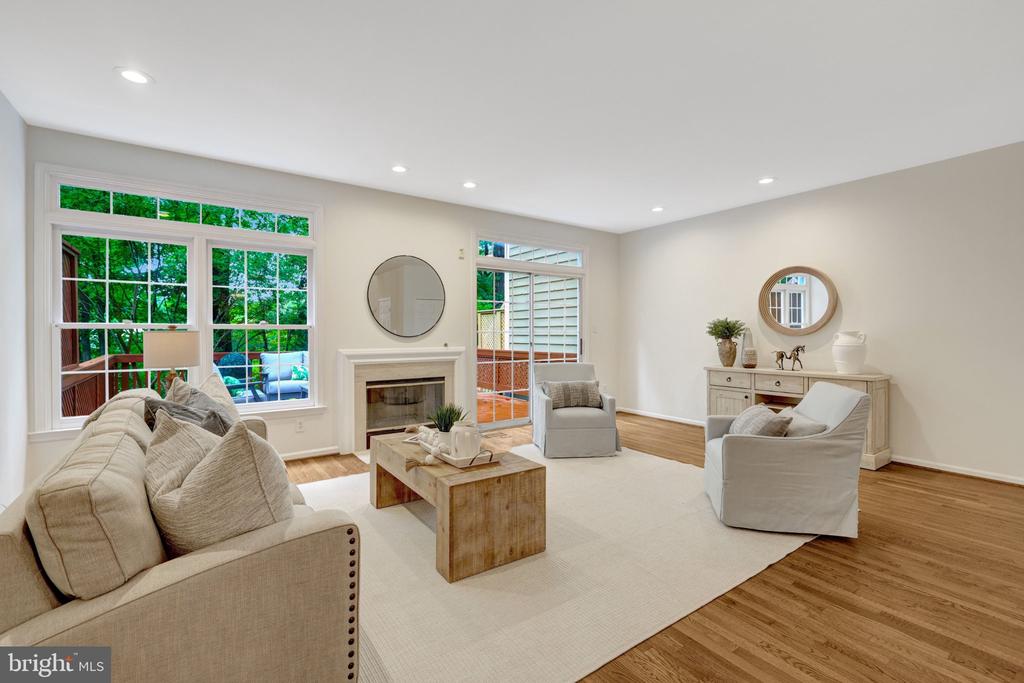 1258 WOODBROOK COURT